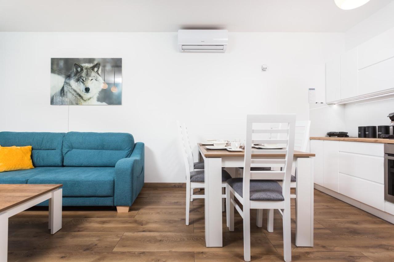Of The Kings - Wolf Apartamento *