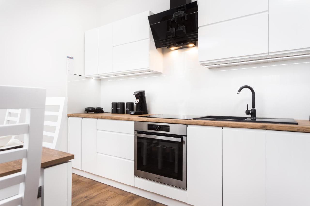 Of The Kings - Wolf Apartamento *